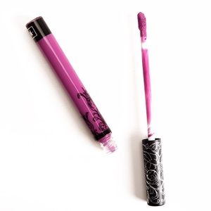 Kat Von D lipstick